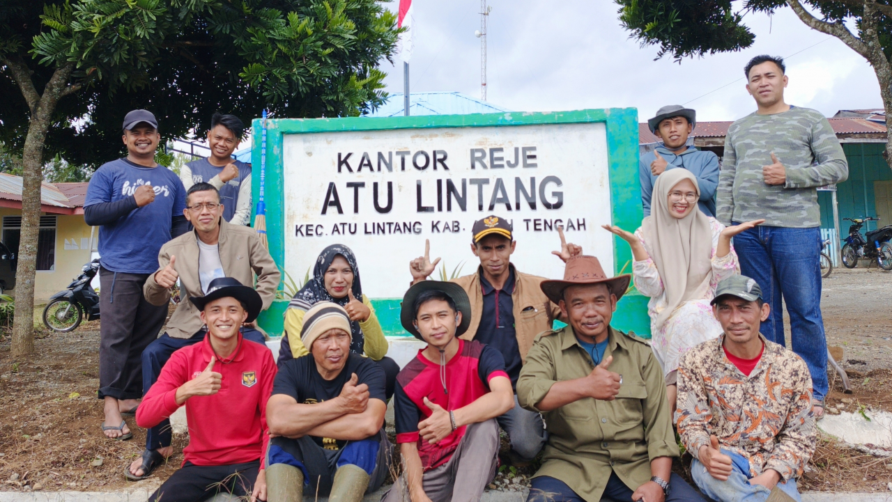 Gotong Royong Jumat Bersih di Kantor Reje Atu Lintang