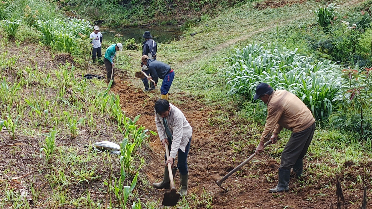 Gotong Royong dan Inovasi Warga Kampung Atu Lintang dalam Mewujudkan Lingkungan Bersih