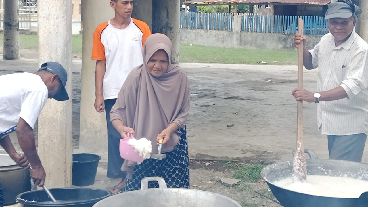 Hangatnya Kebersamaan, Semangkuk Kanji Rumbi di Malam Nuzulul Quran