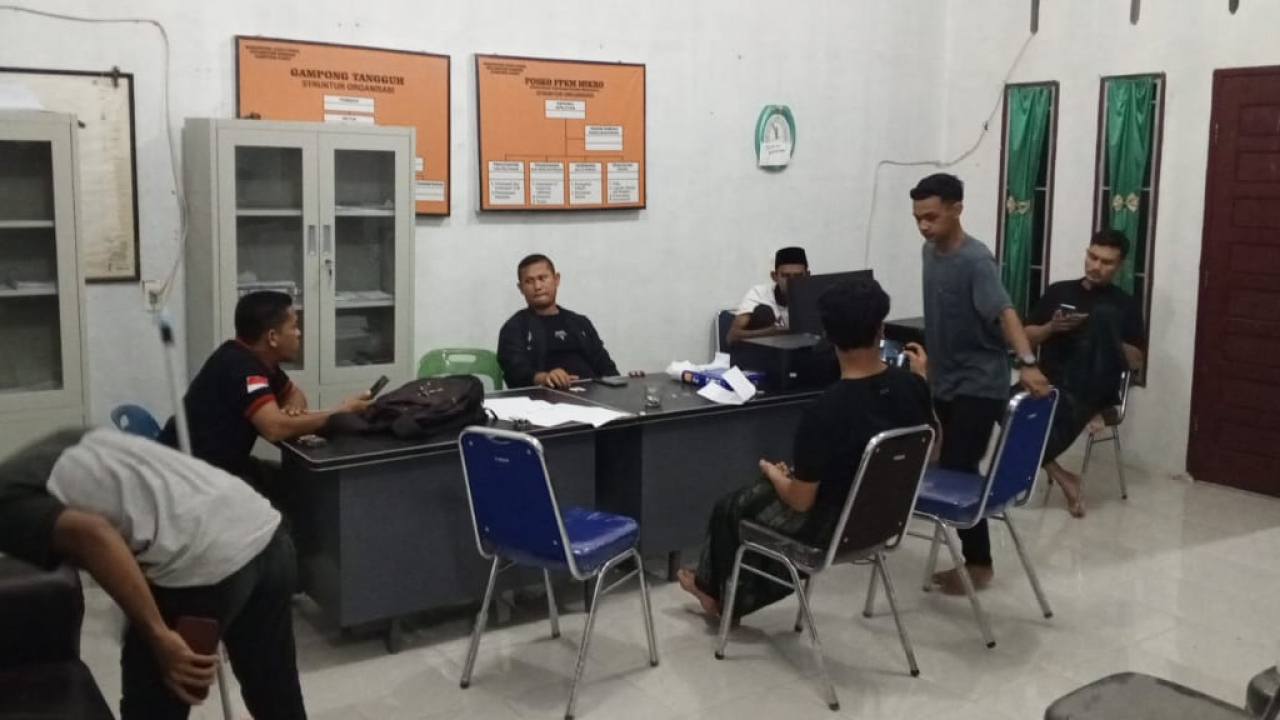 Pemerintah Desa Gunci Memberi Kemedahan Perlengkapan Kantor Geuchik