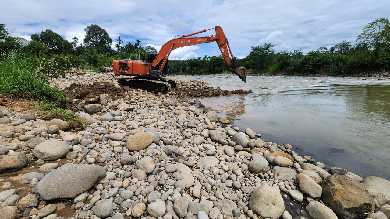 Perbaikan Saluran Irigasi Persawahan Wilayah Siblah Krueng