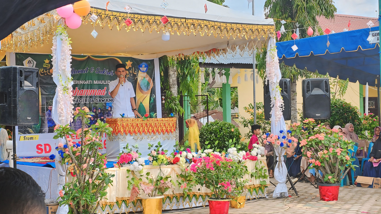 Pemerintah Gamponng Gunci Hadiri Maulid Nabi SD Negeri 16 Sawang