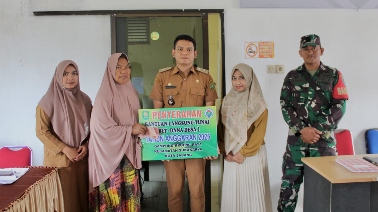 Penyaluran Bantuan Langsung Tunai (BLT-DD) tahap pertama