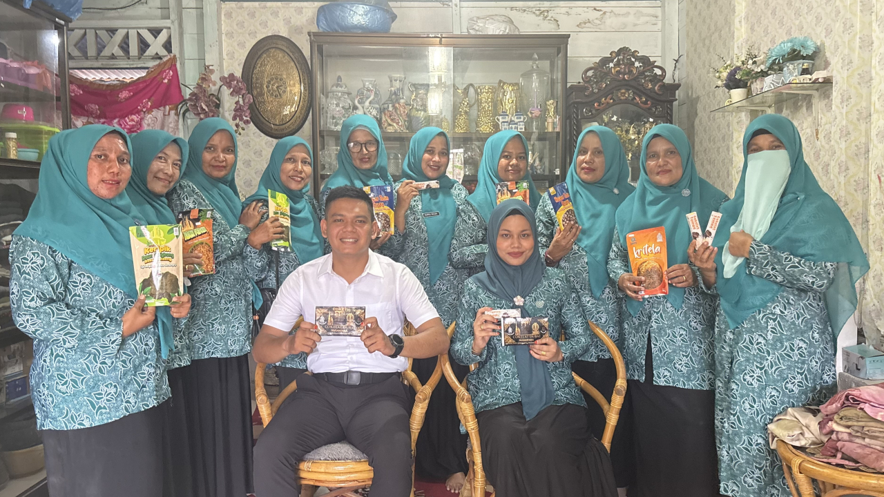 Pj Keuchik Krueng Raya Tinjau UMKM dan Dorong Inovasi Warga