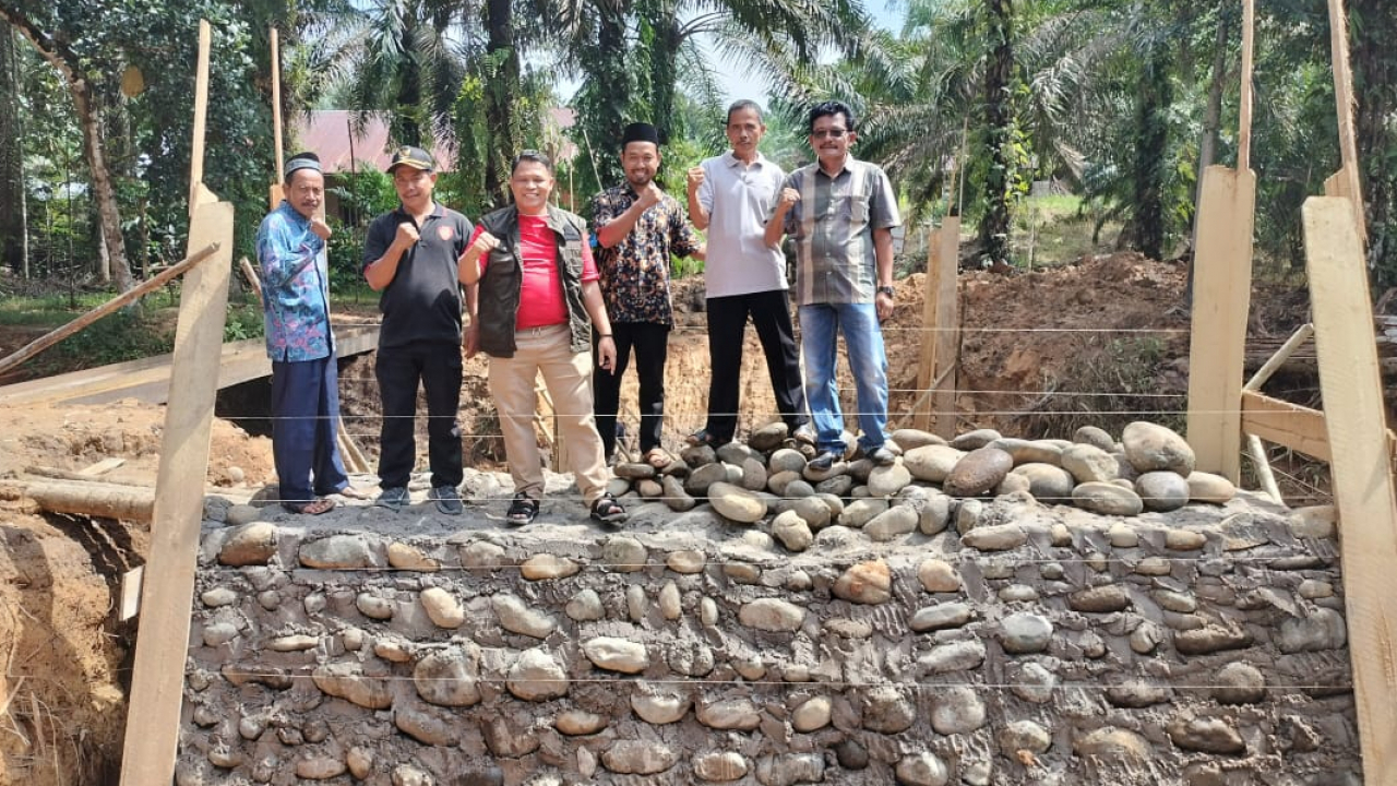 PEMBANGUNAN JEMBATAN PENGHUBUNG ANTARA KAMPUNG TANJUNG BERINGIN V DAN KAMPUNG TANJUNG BERINGIN VI