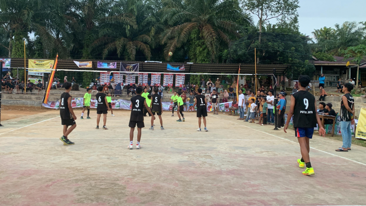 TURNAMEN VOLLEY BALL CUP SIMPANG CROSS MERDEKA KAMPUNG TANJUNG BERINGIN VI NAGARI LUNANG SELATAN
