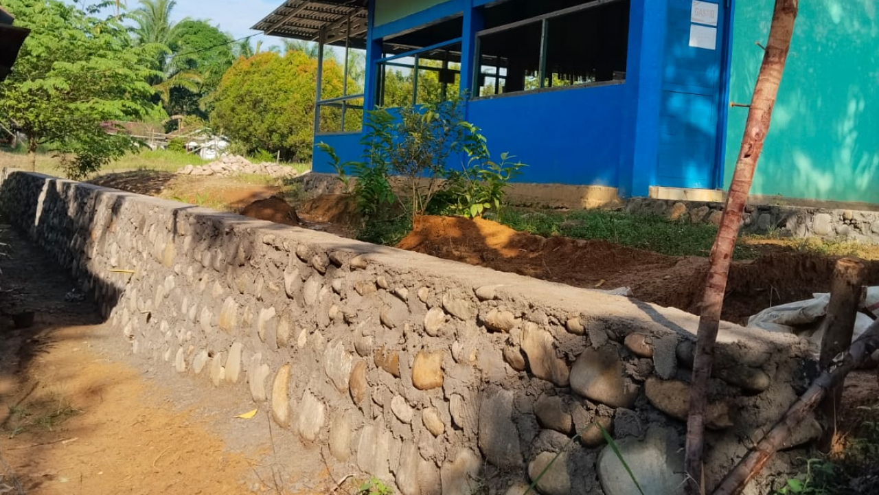 PEMBANGUNAN PAGAR TPT BALAI KAMPUNG TANJUNG BERINGIN IV
