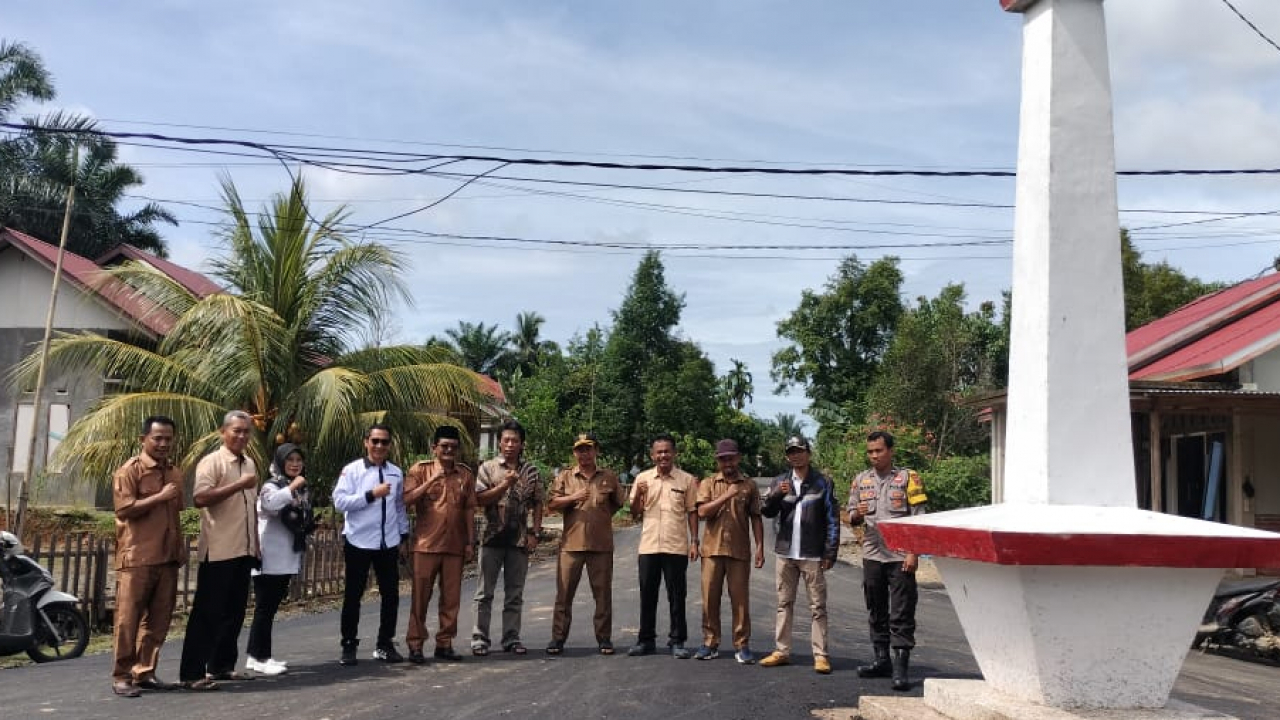 Pengaspalan Ruas Jalan Tanjung Beringin V