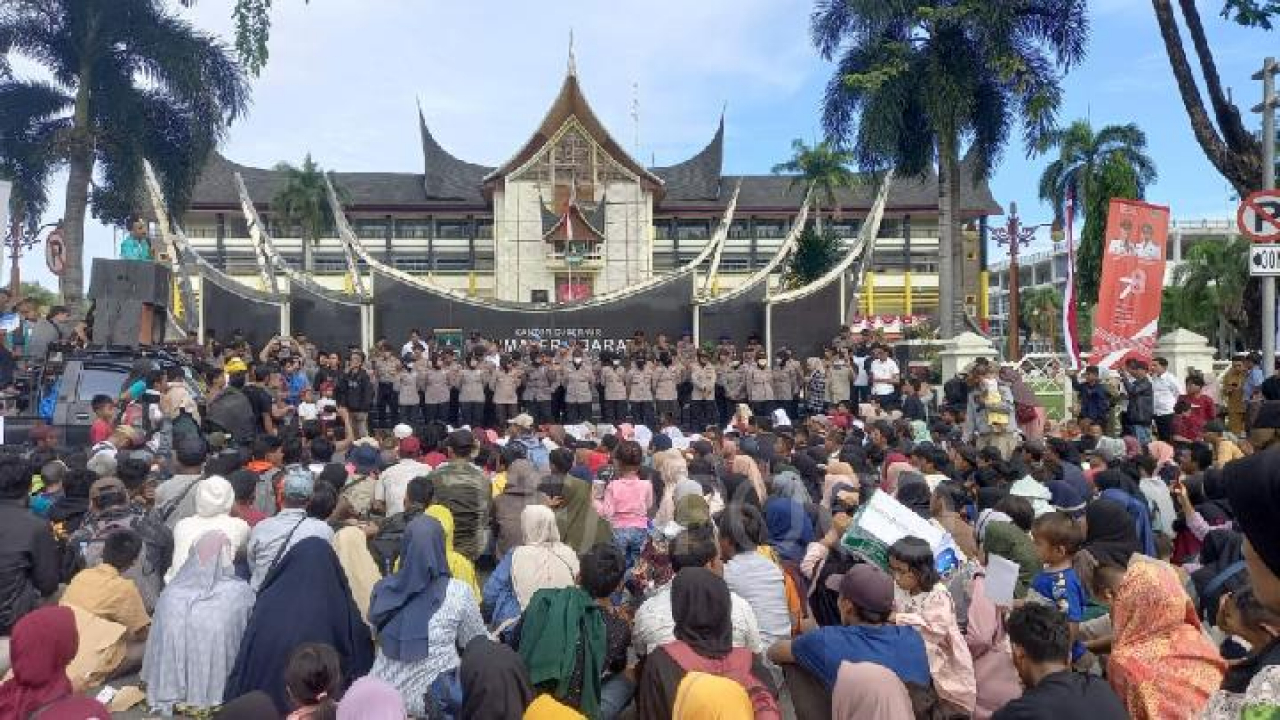 HIMBAUAN GUBERNUR SUMATERA BARAT TENTANG AKSI DEMONSTRASI