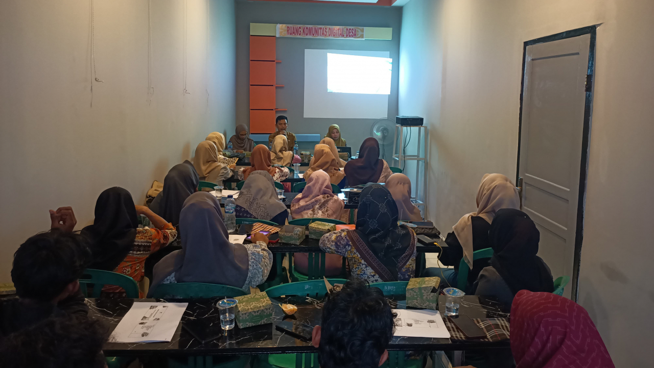 PELATIHAN PUSTAKA DIGITAL DI RUANG KOMUNITAS DIGITAL DESA LUNANG TIGA