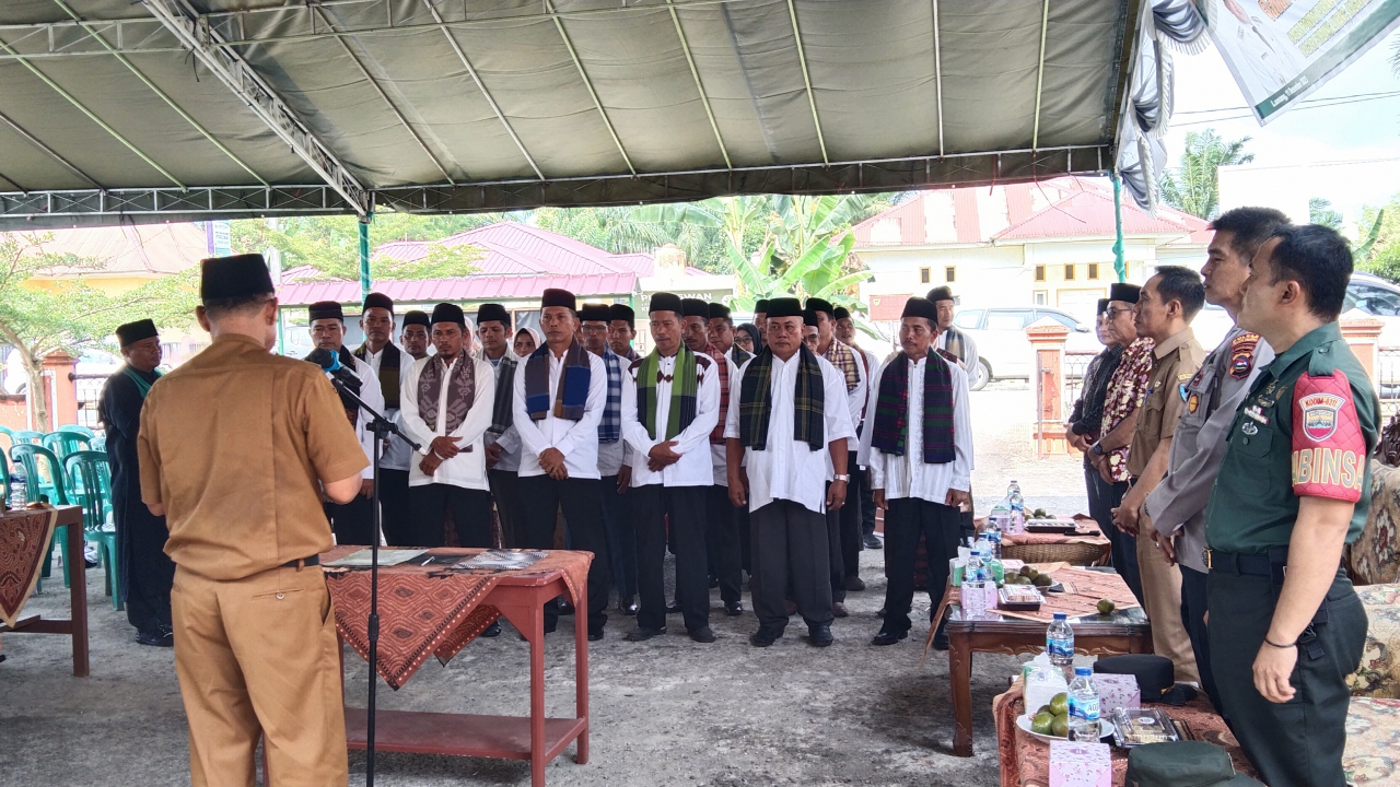 PENGAMBILAN SUMPAH DAN PELANTIKAN BPD/BAMUS NAGARI SE KECAMATAN LUNANG.