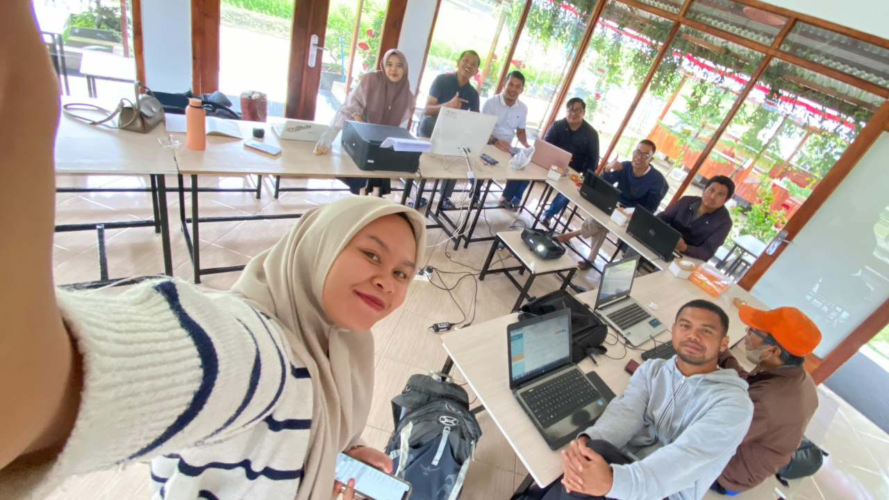 Peningkatan Kemampuan Perangkat Nagari Simabur dalam Digitalisasi Pemerintahan