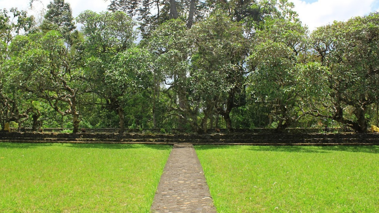 Kuburan Panjang Tantejo Gurhano