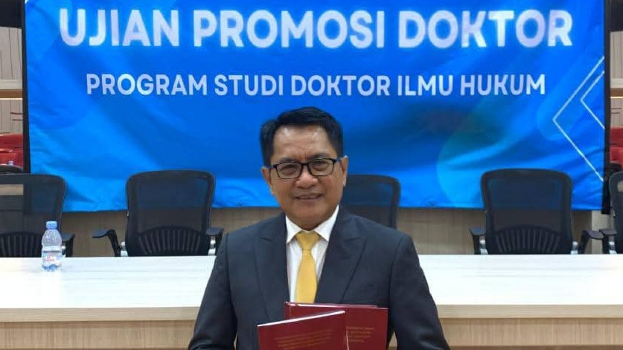 SELAMAT kepada Bupati Padang Pariaman, John Kenedy Azis resmi menyandang gelar Doktor Ilmu Hukum dari Universitas Trisakti