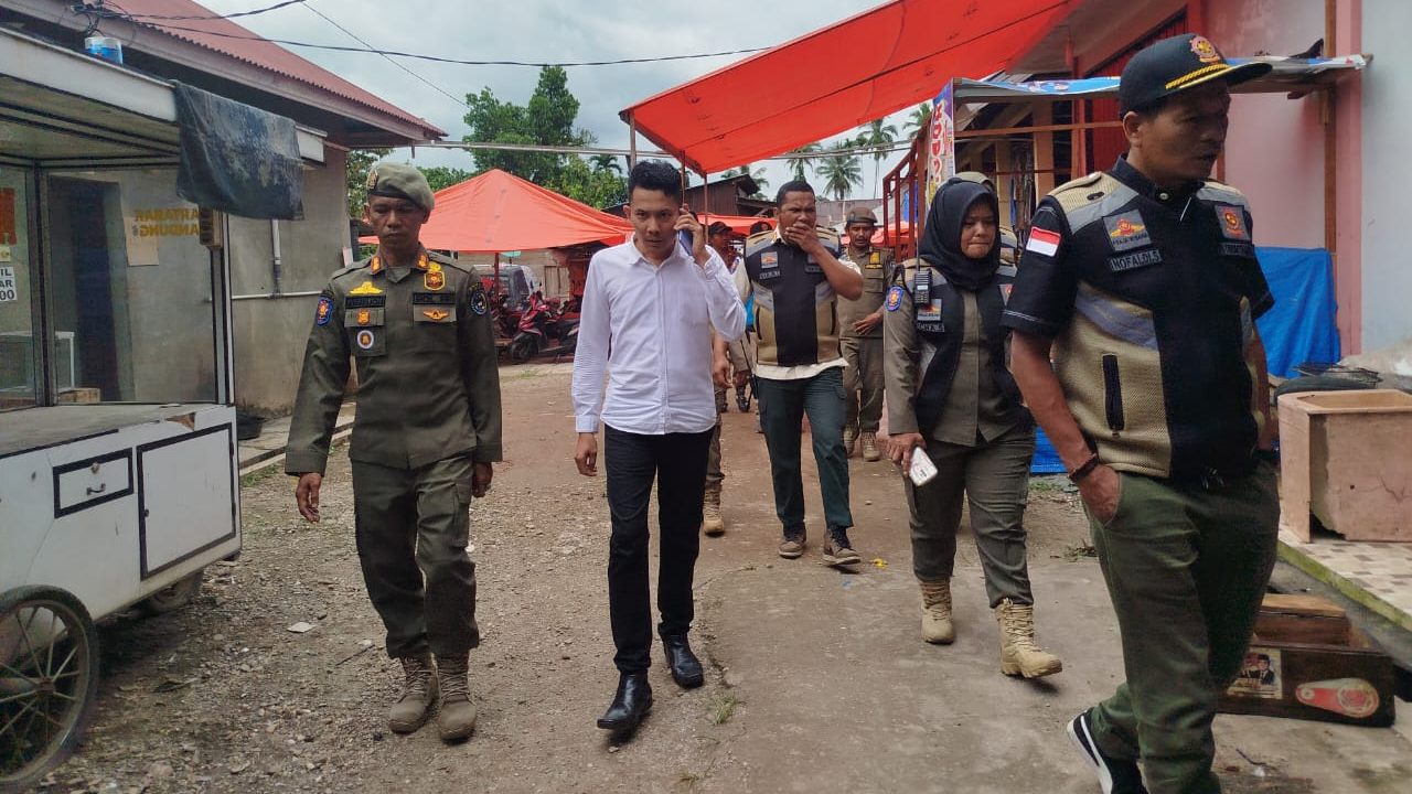 Satpol PP Kabupaten Lima Puluh Kota Tinjau Pasar Pokan Rabaa dan Imbau Pengusaha Rumah Makan Selama Bulan Ramadan