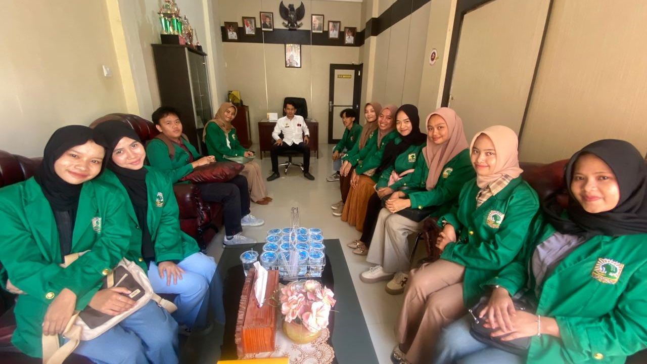 Kunjungan Belajar Mahasiswa Ekonomi Pembangunan Unand ke Nagari Koto Tangah Simalanggang