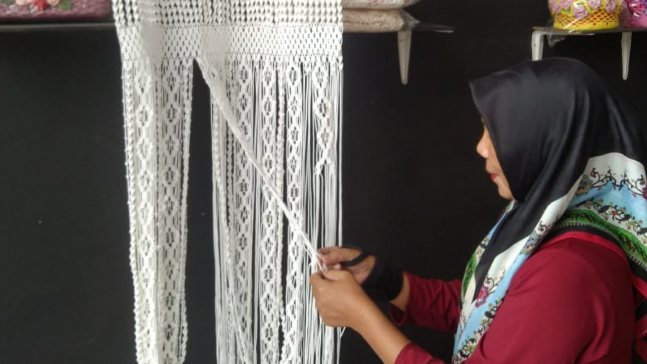Makrame, Produk Baru Dari UMKM Rancak Nagari Koto Tangah Simalanggang
