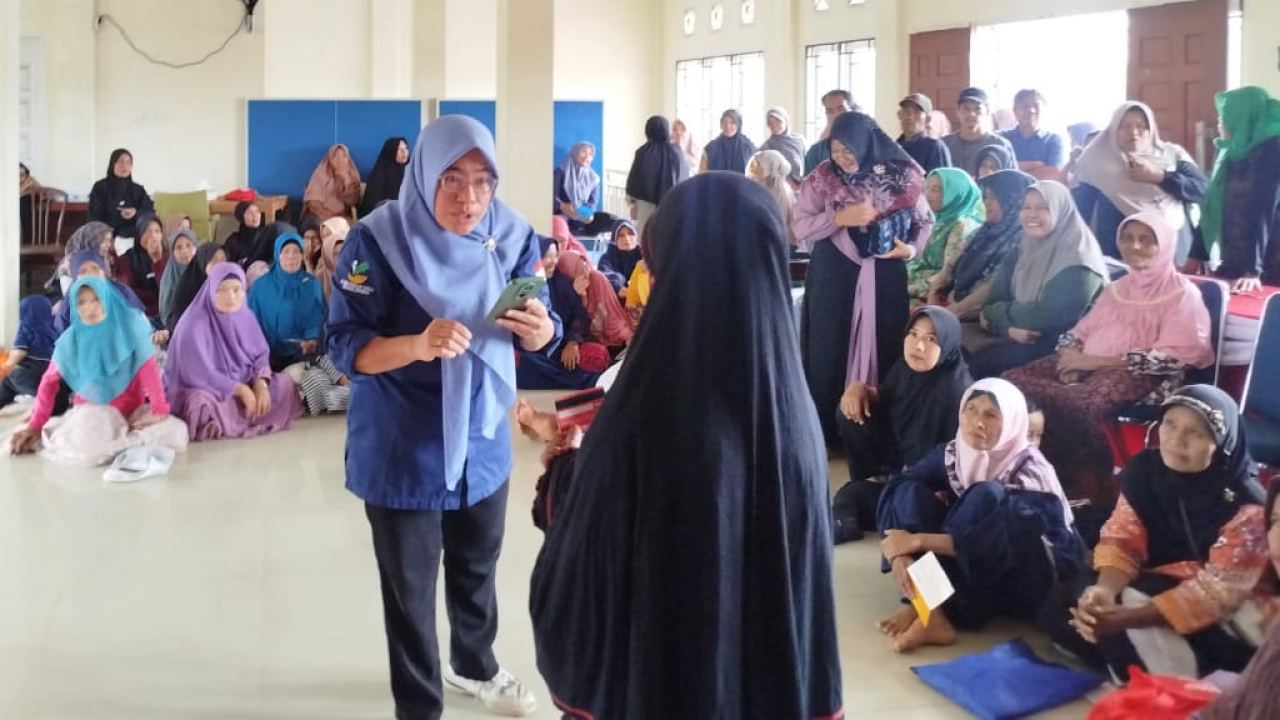 Pendamping PKH Koto Tangah Simalanggang Pastikan Bantuan Tepat Sasaran Lewat Pertemuan Bersama Penerima Manfaat