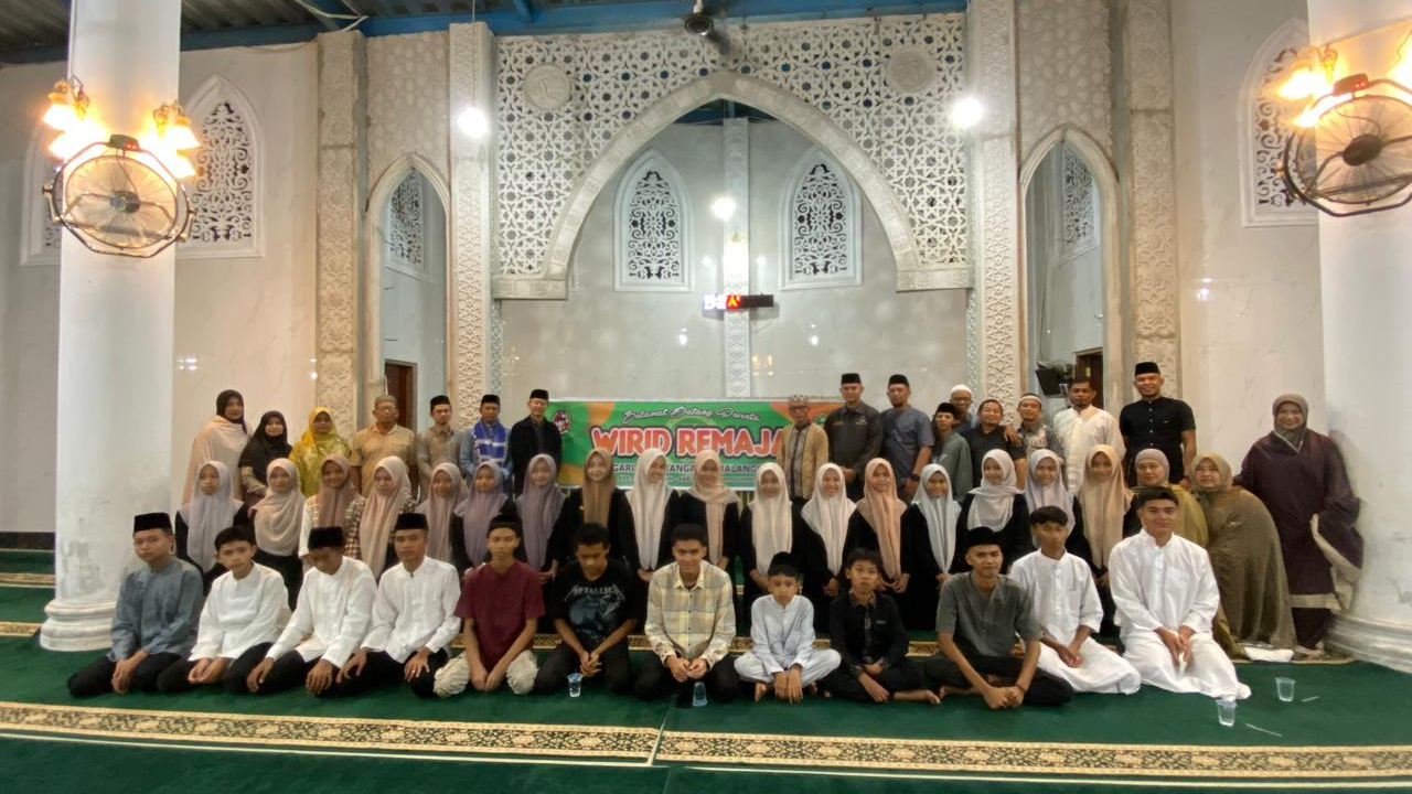 Wirid Remaja di Jorong Kapalo Koto Penuh Semangat, Bukti Semangat Generasi Muda Cinta Masjid