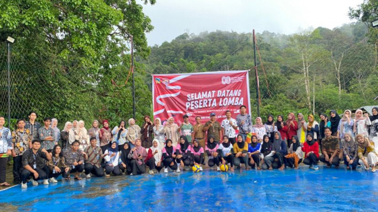 MAHASISWA KKN BAITURRAHMAH & UNAND BERSINERGI, MERIAHKAN HUT RI KE-80 DI NAGARI PADANG AIR DINGIN