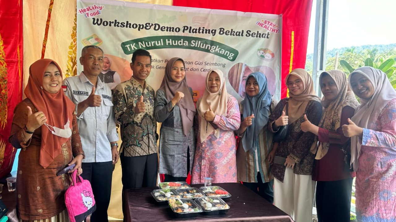 Workshop Plating Bekal Sehat di Desa Silungkang Oso