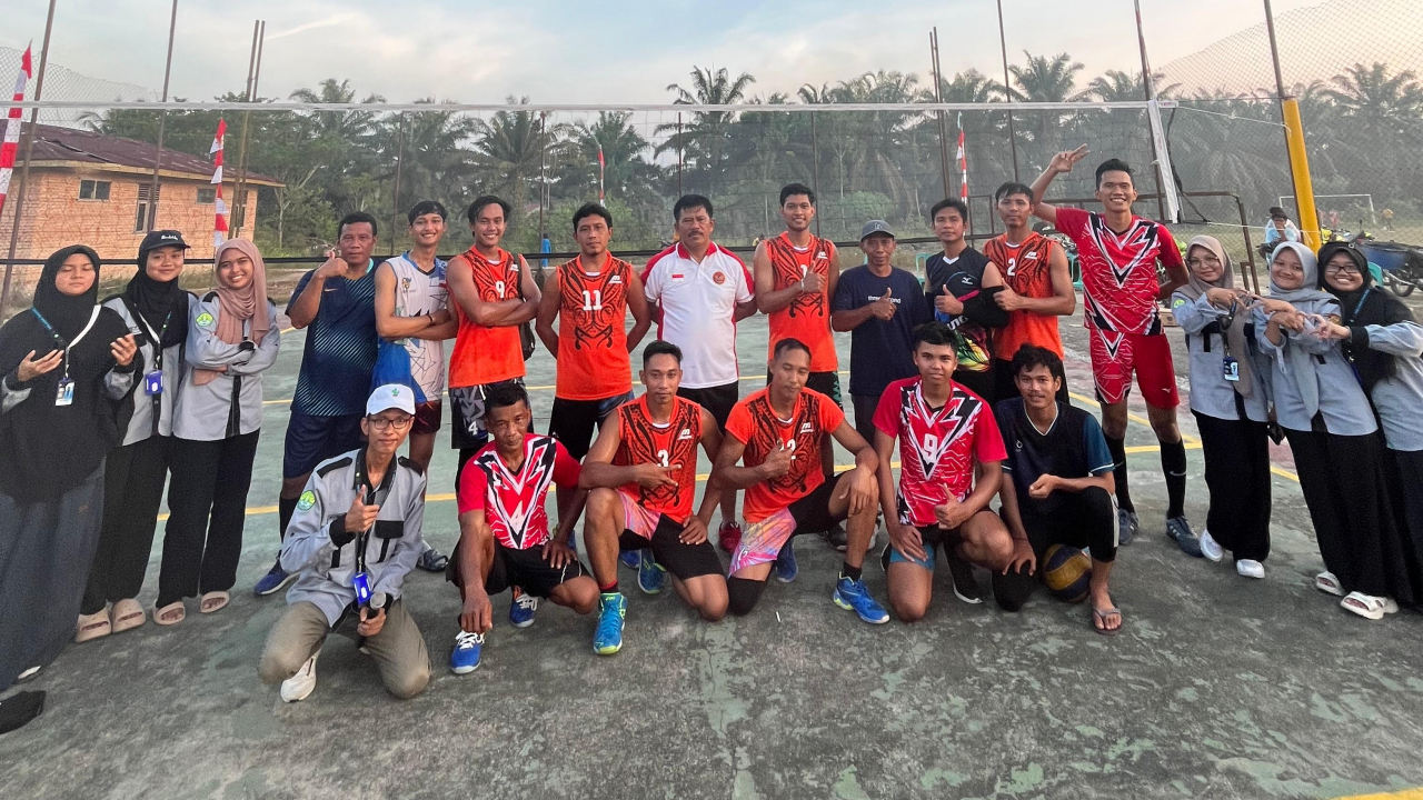 Meriahnya Peringatan HUT RI ke-78 di Kampung Lubuk Tilan dengan Lomba Olahraga dan Penyerahan Piala