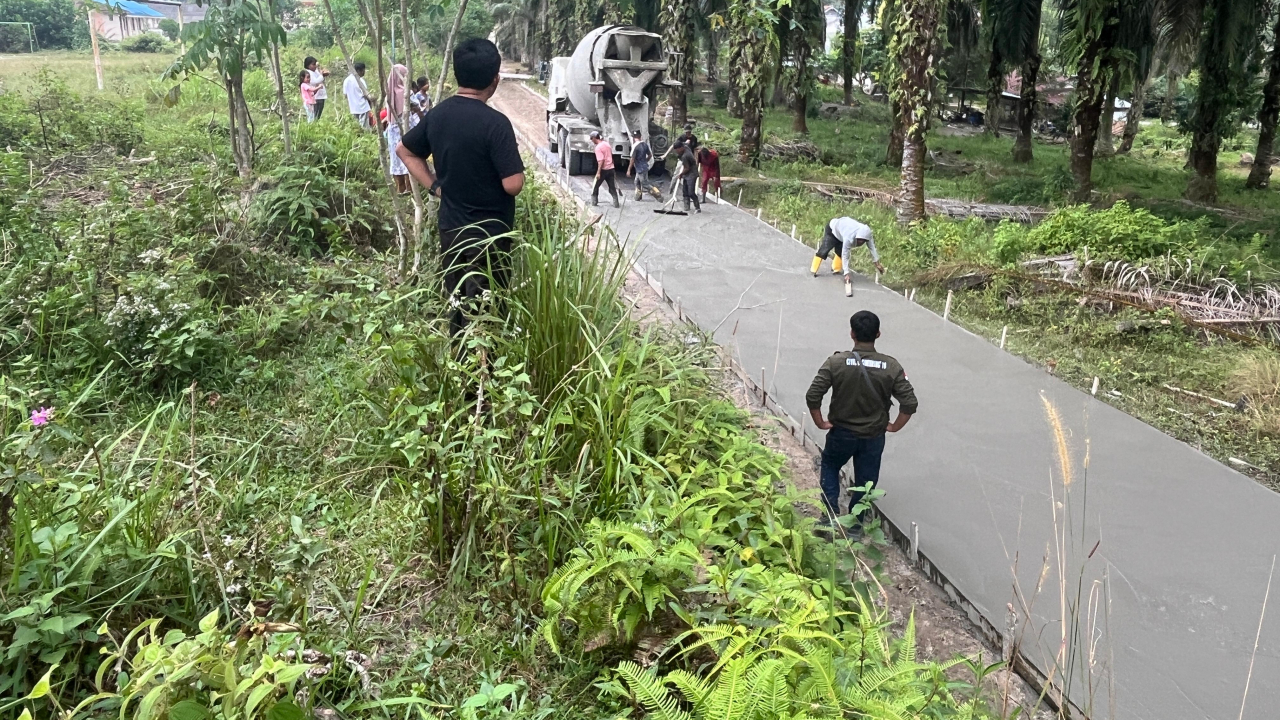 Pembangunan Infrastruktur di Kampung Lubuk Tilan Disambut Antusiasme Warga