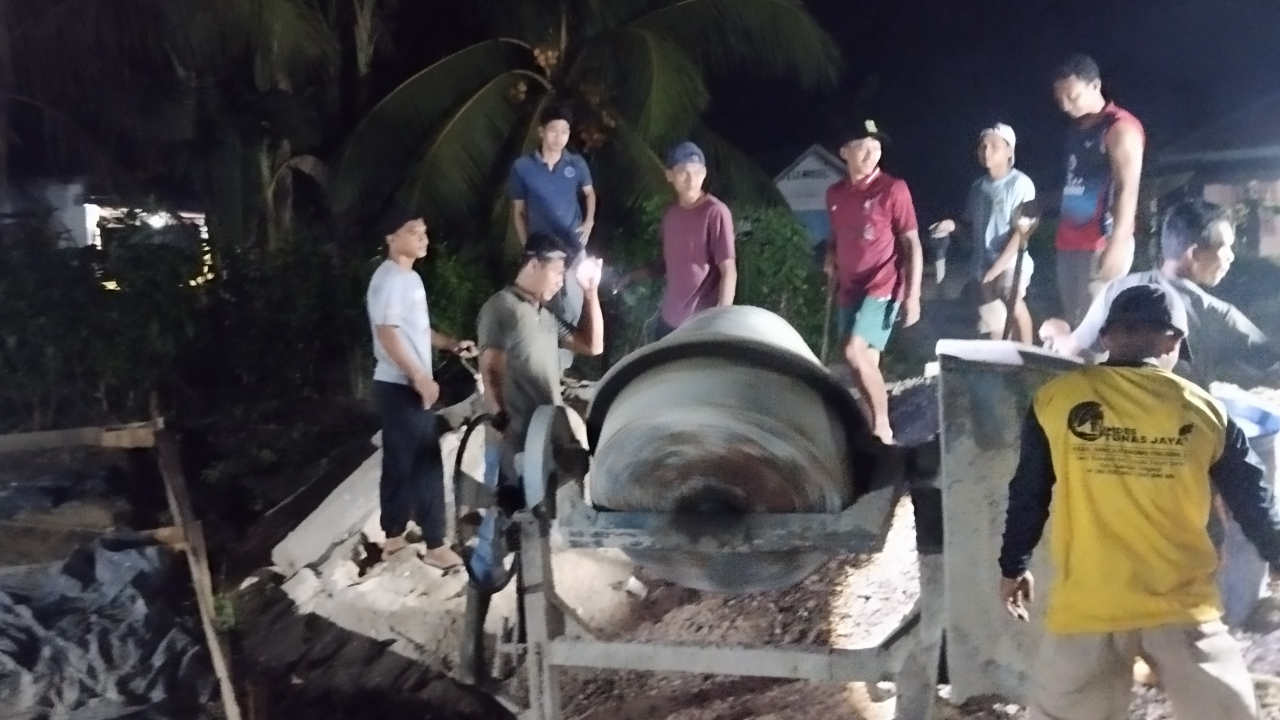 Gotong royong masyarakat desa adalah budaya bangsa