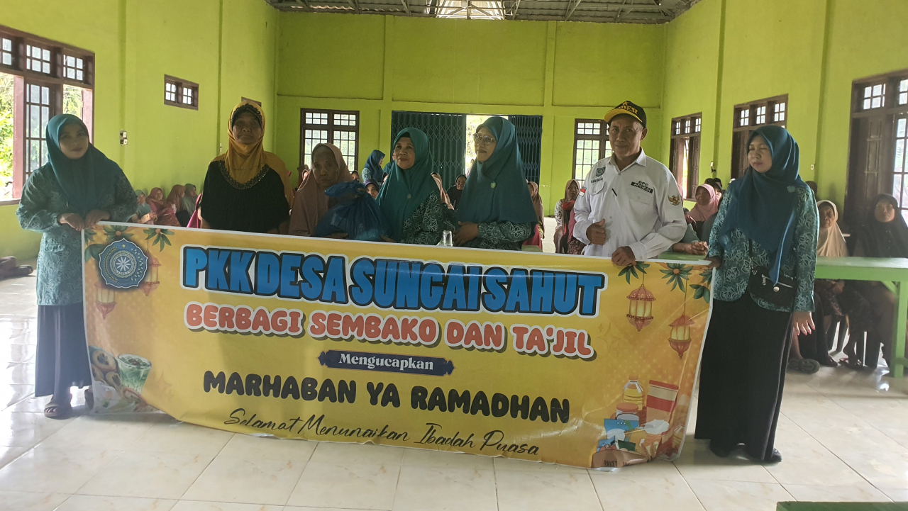 PKK Sungai Sahut Berbagi: Wujudkan Desa Peduli Sesama