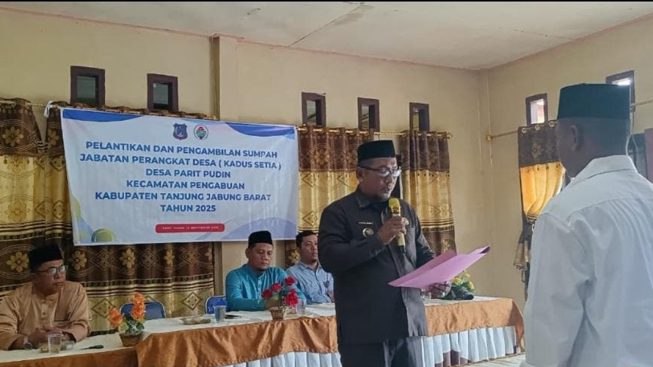 Pelantikan Kepala Dusun Setia Desa Parit Pudin