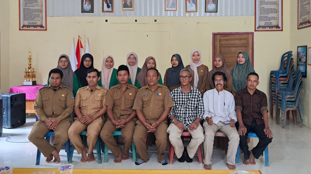 Serah Terima Mahasiswi PKLT dari STAI Mauidzoh di Desa Teluk Kulbi