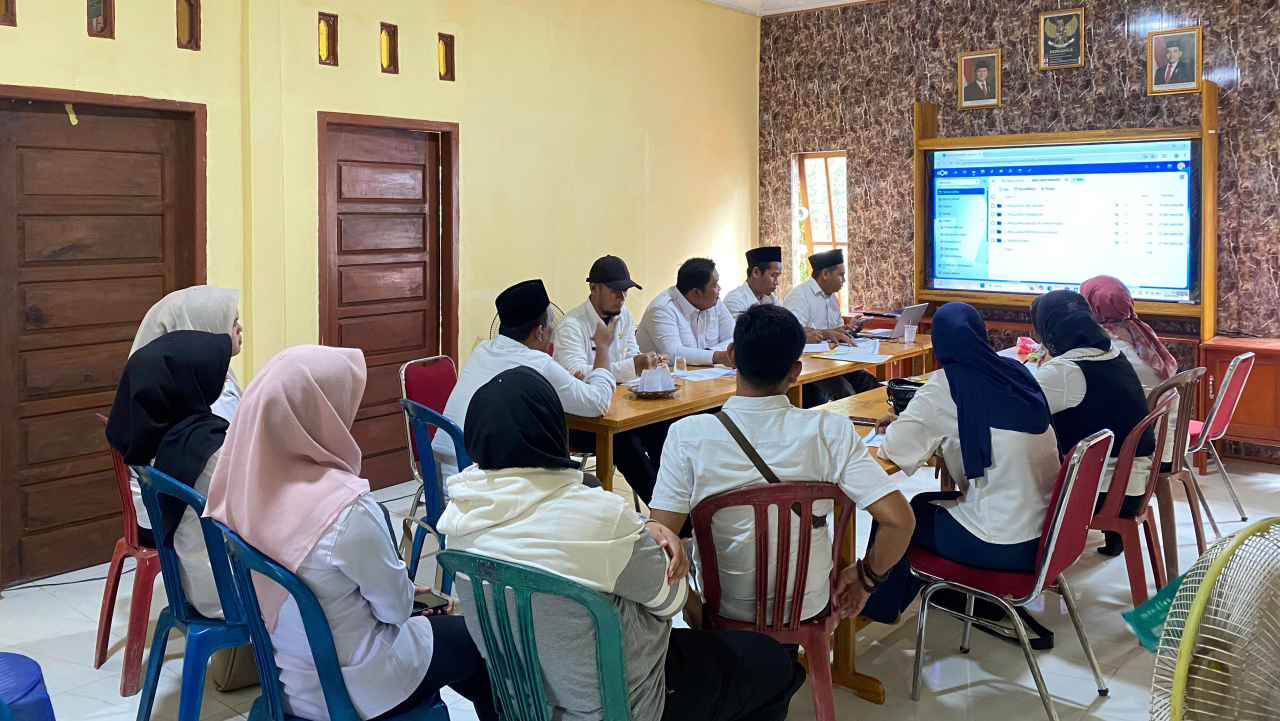 Inspektorat Tanjung Jabung Barat Laksanakan Pembinaan dan Monitoring Desa Anti Korupsi di Teluk Kulbi