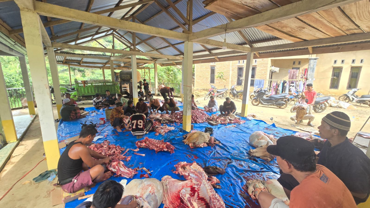 Warga Dusun Pemunyian Bungo Sembelih Hewan Kurban Idul Adha