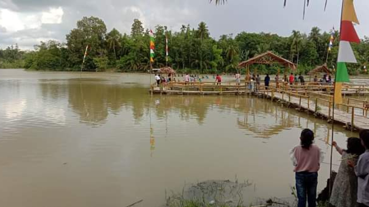 Wisata Alam Danau Sigombak taman seribu bambu