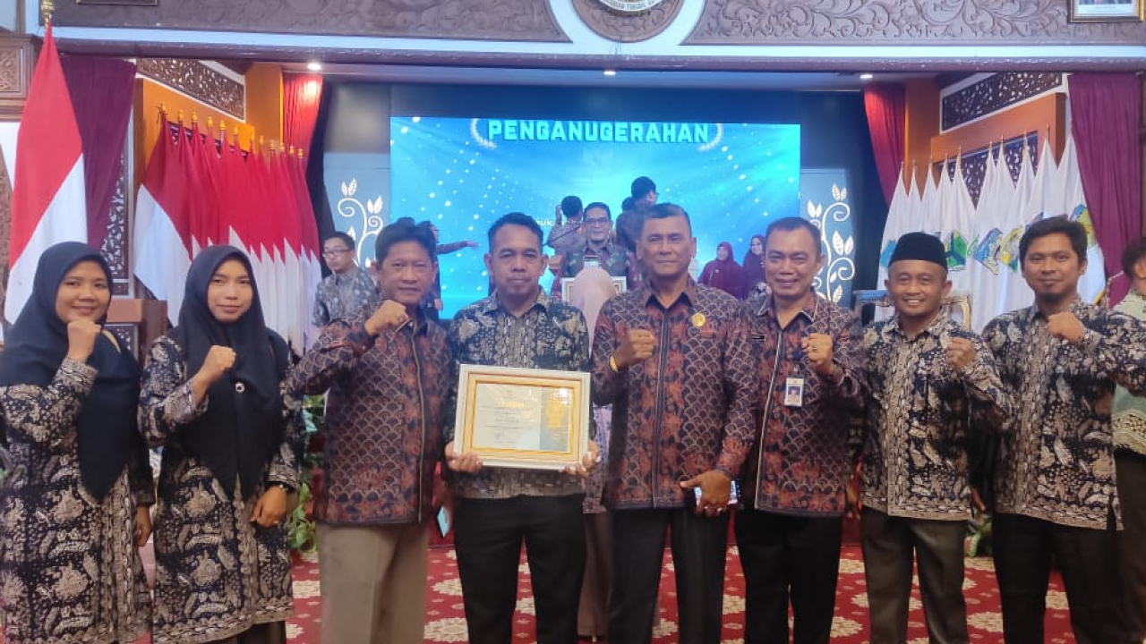 Desa Sumber Agung Raih Predikat Terbaik I pada Penganugerahan Keterbukaan Informasi Badan Publik se-Provinsi Jambi Tahun 2025