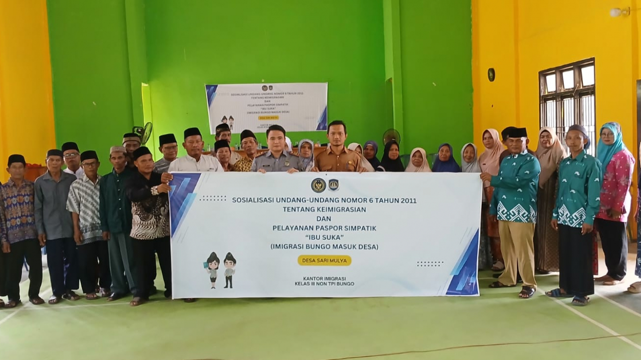 Imigrasi Bungo Jemput Bola: Paspor Mudah di Desa Sari Mulya