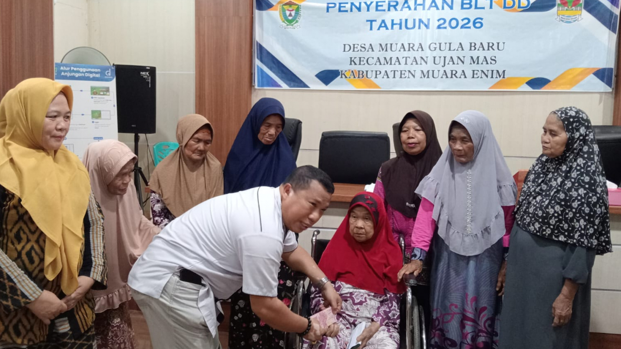 Pemdes Muara Gula Baru Salurkan BLT Dana Desa 2026 kepada 12 KPM