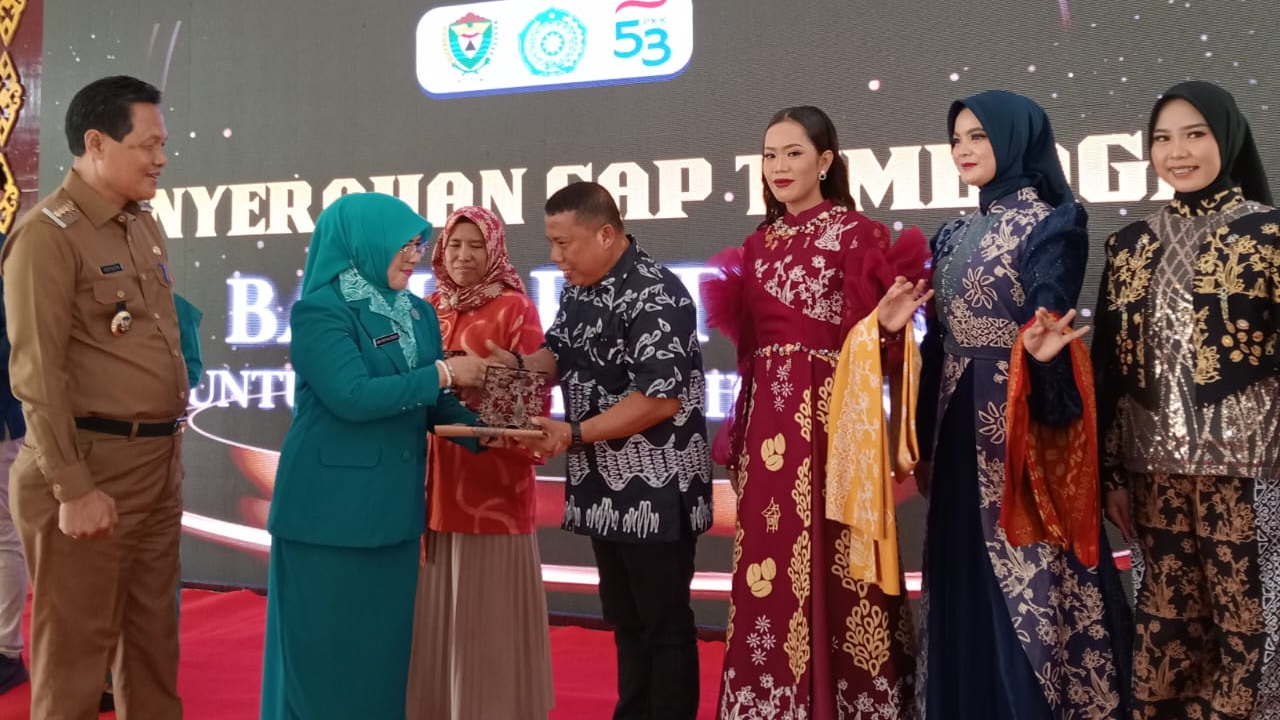 Muara Gula Baru meraih Juara 1 Gelari Pelangi di HKG PKK Muaraenim