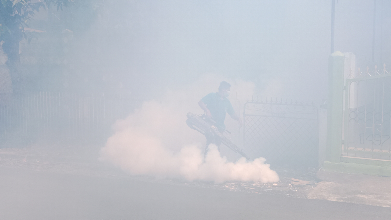 Pemdes Tanjung Agung Melakukan Fogging
