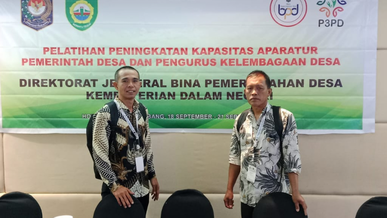 Aparatur Desa Mengikuti Pelatihan Peningkatan kapasitas dari dari Dirjen Pemdes Kemendagri