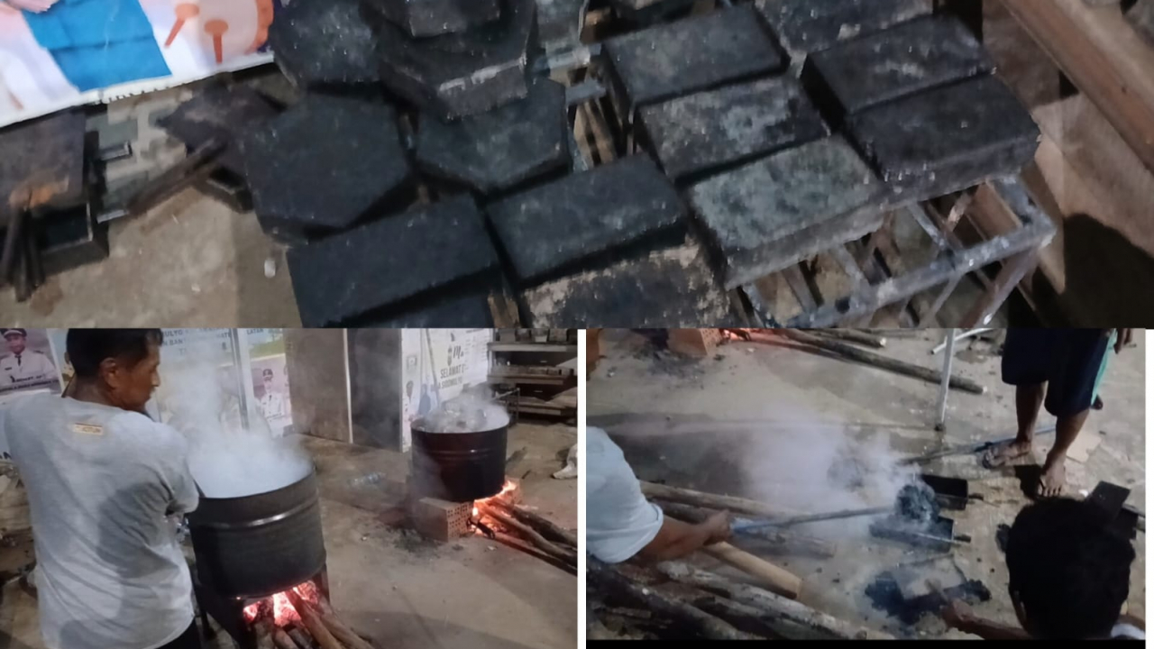 Pak Kades dan Perangkat Desa Bergotong Royong Membuat Konblok dari Plastik Bekas