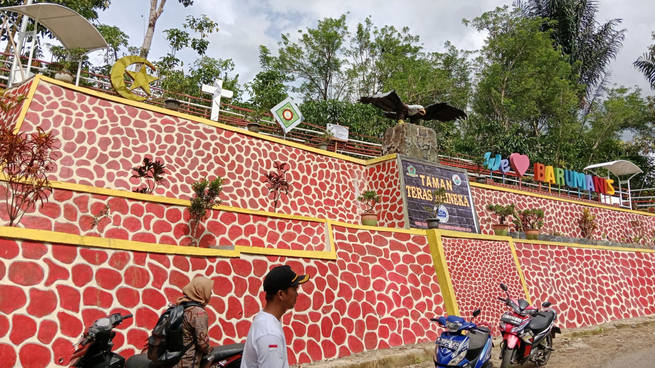 Taman Desa Baru Manis: Simbol Persatuan dan Toleransi