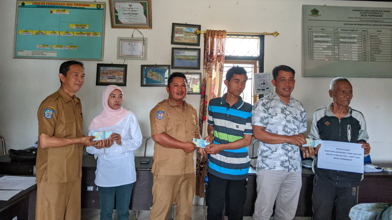 Pemerintah Desa Purwodadi Bagikan BLT DD Bulan Juli–September