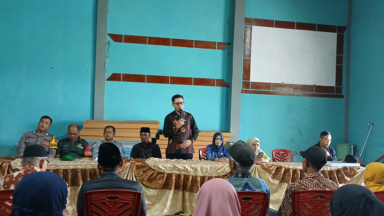 Penyaluran BLT di Desa Sambirejo, Kecamatan Selupu Rejang, Kabupaten Rejang Lebong