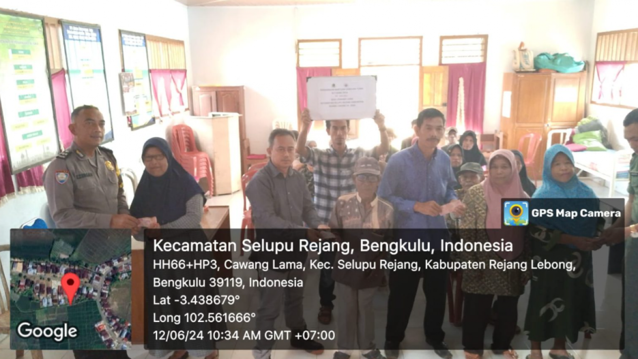 Desa’ wisata Cawang lama melaksanakan pembagian BLT tahap II tahun anggaran dana desa 2024