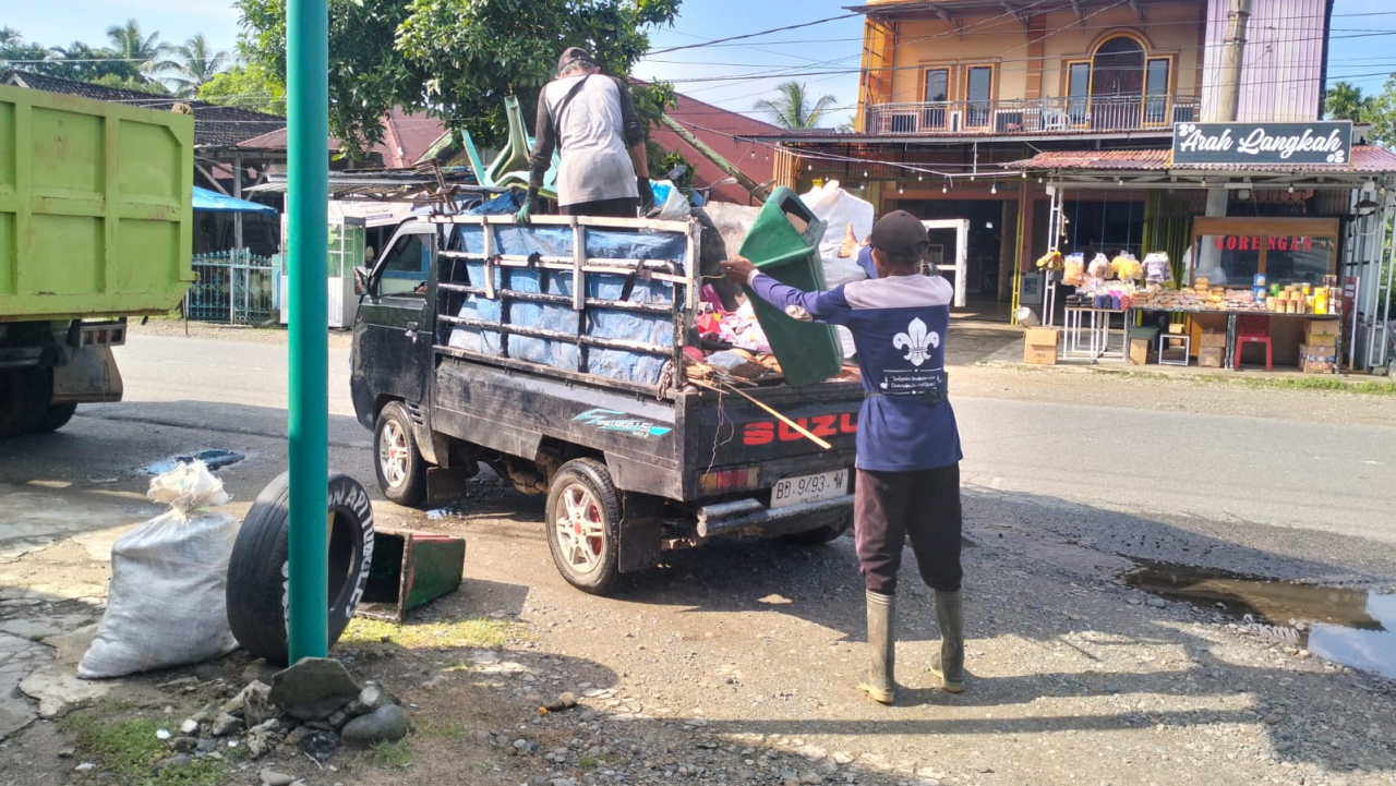 Rutinitas Sampah, Desa Air Dingin Kaur Terus Berbenah Diri