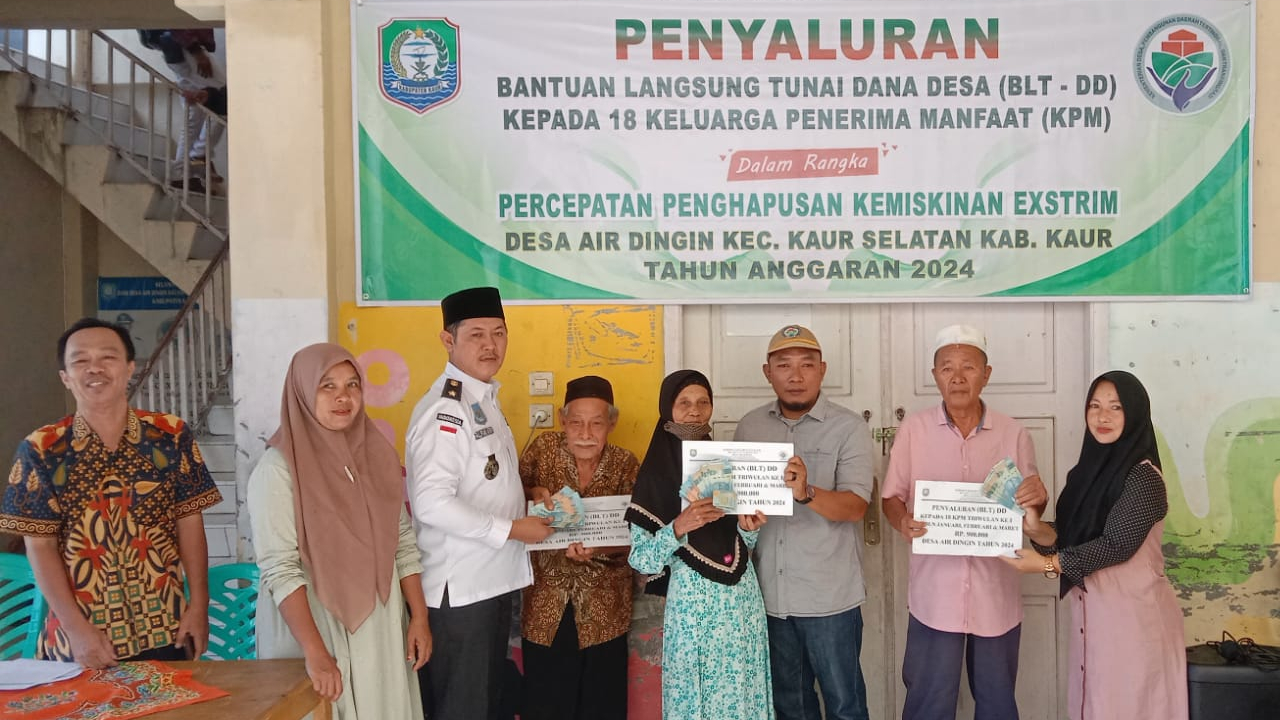 Penyaluran BLT DD Triwulan ke 1 bulan Januari, Februari dan Maret Tahun 2024 kepada 18 KPM desa Air Dingin