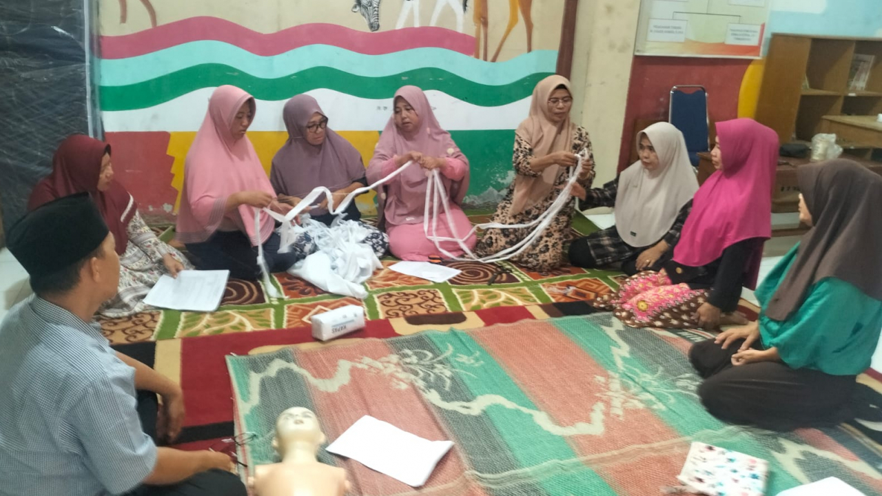 **Perpustakaan Melati Fasilitasi Pelatihan Tata Cara Mengkafani Jenazah**