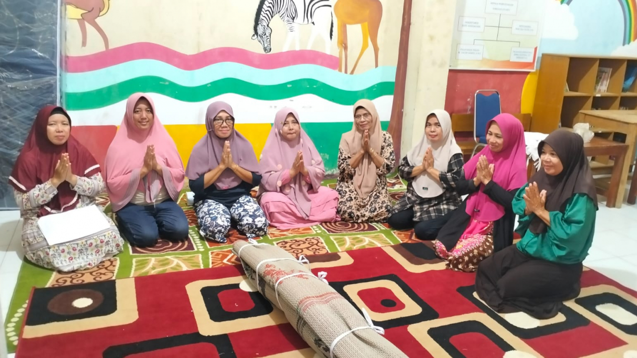Perpustakaan Melati Fasilitasi Pelatihan Mengkafani Jenazah di Desa Air Dingin
