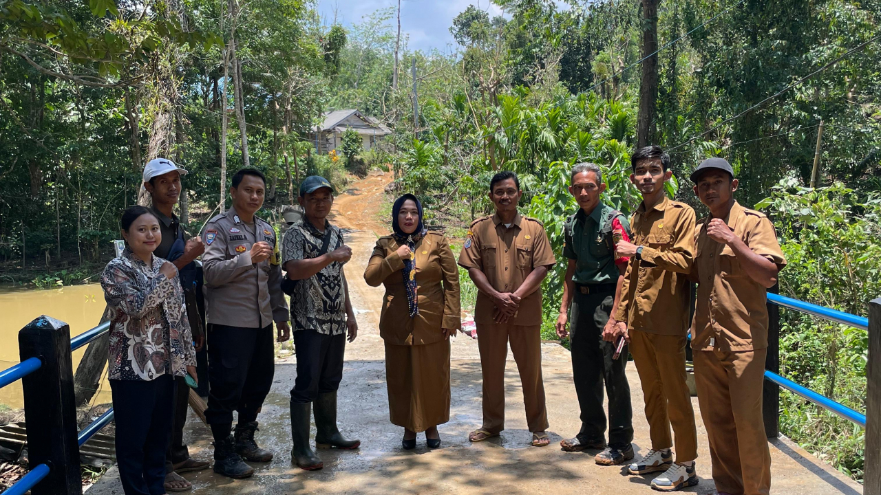 Alhamdullah!!! Telah bisa dilewati tanpa khawatir JEMBATAN AMBLAS kembali